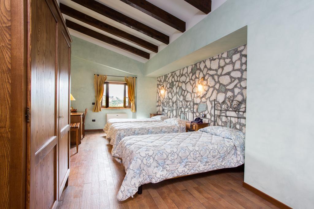 Villa Santa Caterina Montalto Uffugo Exterior foto