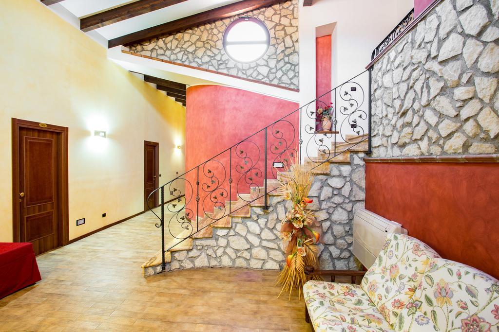 Villa Santa Caterina Montalto Uffugo Exterior foto